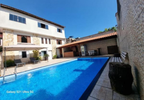 Casa com piscina e lazer em SBC SP